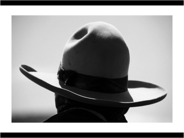 1003 • Robert's Hat - Red Owl, SD