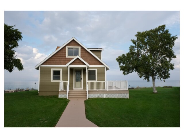 10710 • Mackinaw City, Michigan